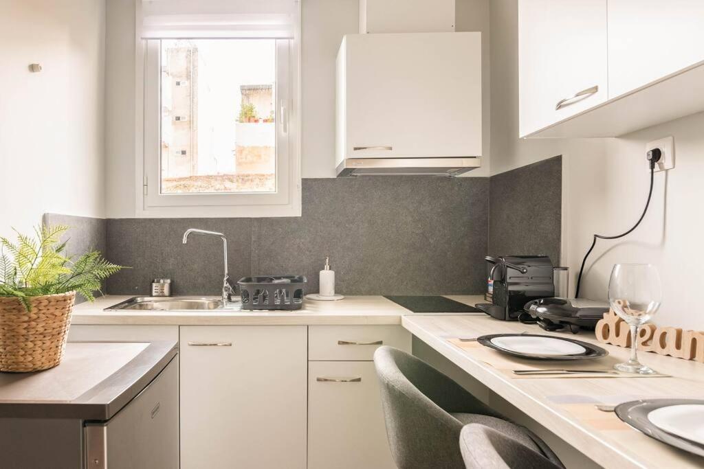 Stylish And Central Apt Near Acropolis - Avdi Square 雅典 外观 照片