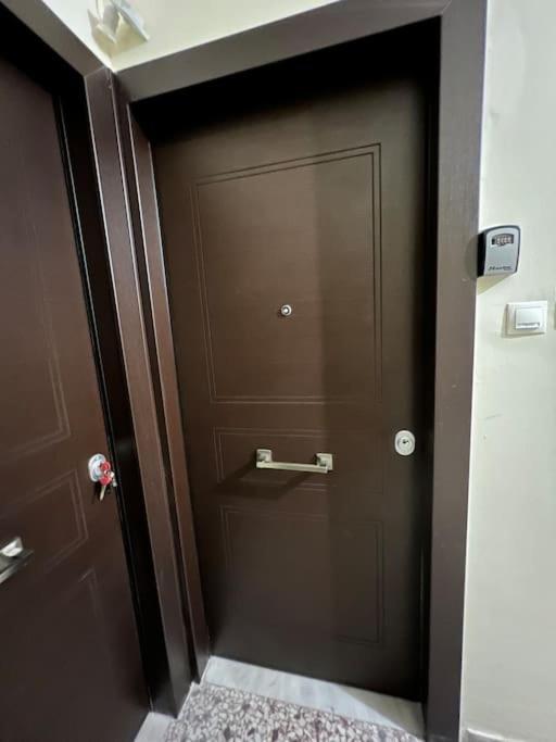 Stylish And Central Apt Near Acropolis - Avdi Square 雅典 外观 照片